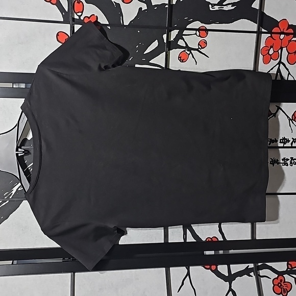 BLM Black Lives Matter I Can't Breathe V Neck Tee Shirt Size Small NWT - Picture 4 of 4